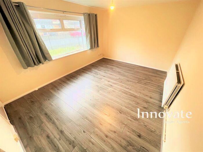 1 Bedroom Flat To Rent In Fisher Street, Tipton, DY4