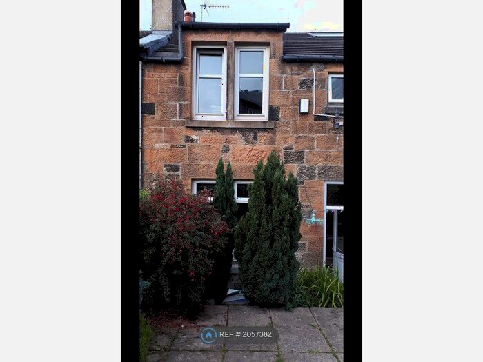 3 Bedroom Terraced House To Rent In Parkhill Road, Glasgow, G43