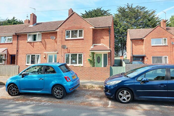 2 Bedroom End Of Terrace House For Sale In Farringdon Road, West Leigh, Havant, PO9