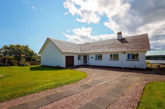 4 Bedroom Bungalow For Sale In Port Dunbar, Wick, Highland., KW1