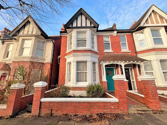 1 Bedroom Flat For Sale In Glendale Road, Hove, BN3