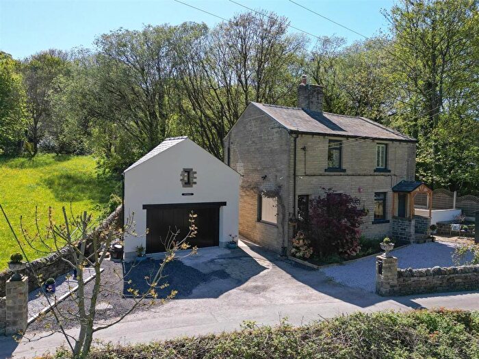 4 Bedroom Detached House For Sale In Riverdale, Brearley, Luddendenfoot, Halifax, HX2