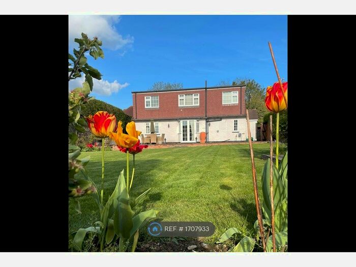 3 Bedroom Detached House To Rent In Brook Road, Guildford, GU4