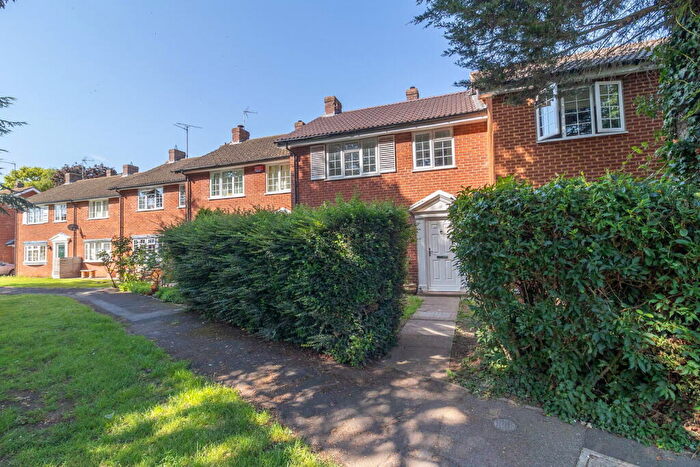 3 Bedroom Terraced House For Sale In Shepperton Close, Castlethorpe, Milton Keynes, MK19