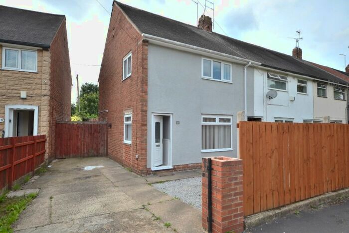 3 Bedroom Terraced House To Rent In Waveney Road, Hull, HU8