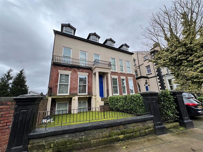 2 Bedroom Flat To Rent In Sandown Lane, Liverpool, L15