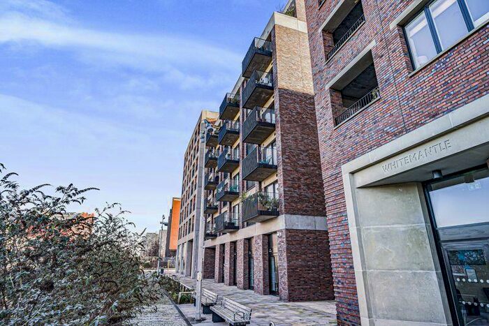 2 Bedroom Apartment To Rent In Rookwood Way, London, E3