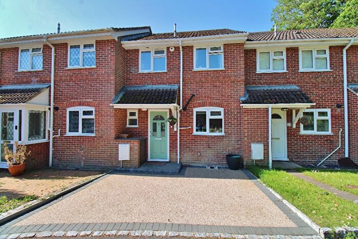 3 Bedroom Terraced House For Sale In Marks Tey Road, Stubbington, PO14