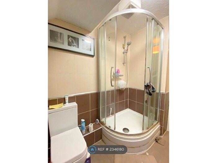 1 Bedroom Flat To Rent In Hazelwood Close, Harrow, HA2