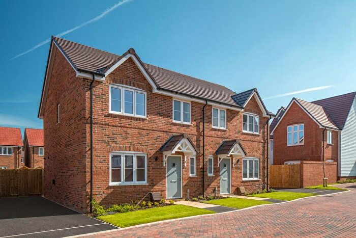 3 Bedroom Semi-Detached House For Sale In Willington Down, Lady Grove, Didcot, OX11