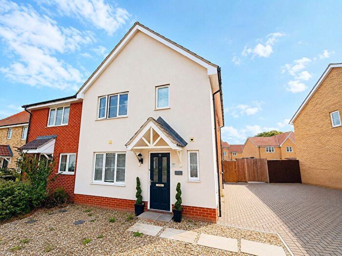 3 Bedroom Semi-Detached House For Sale In Selion Way, Elmswell, IP30
