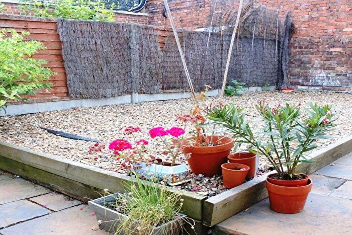 1 Bedroom Flat To Rent In Park Road, Crouch End, N8