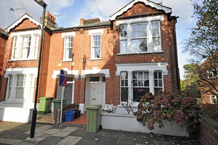 2 Bedroom Flat To Rent In Lyric Road, Barnes, SW13