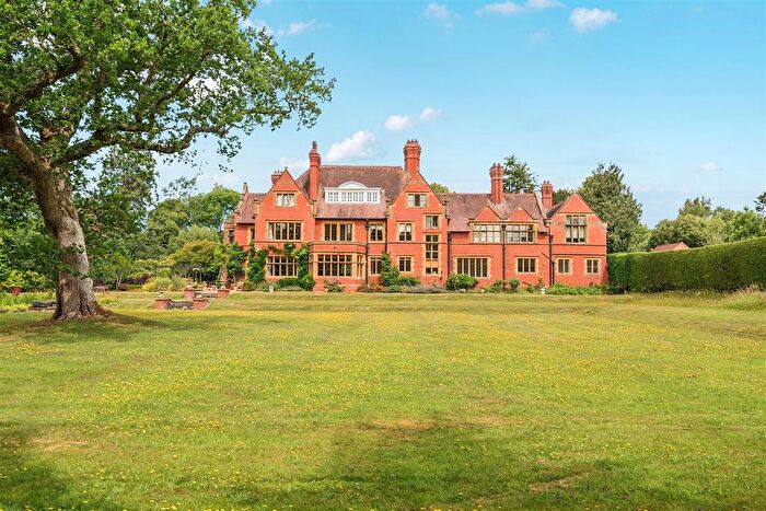 1 Bedroom Flat For Sale In Pewsham, Chippenham, SN15