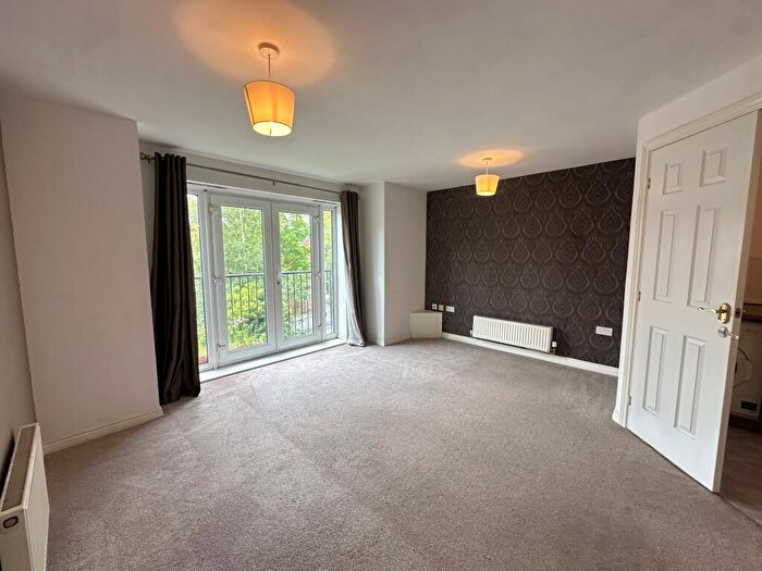 2 Bedroom Apartment To Rent In Montague Road, Manchester, M16
