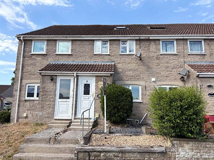 3 Bedroom Terraced House For Sale In Yarn Barton, Templecombe, BA8