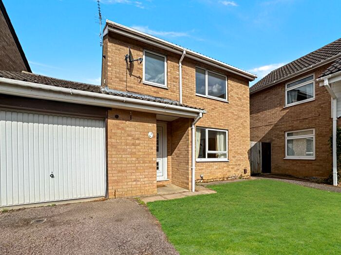 3 Bedroom Detached House To Rent In Kirbys Close, Over, Cambridge, CB24