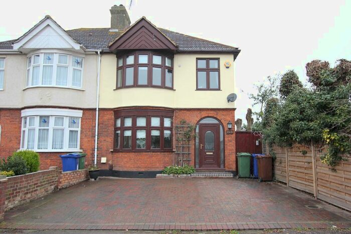 3 Bedroom Semi-Detached House To Rent In Rectory Road, Grays, RM17