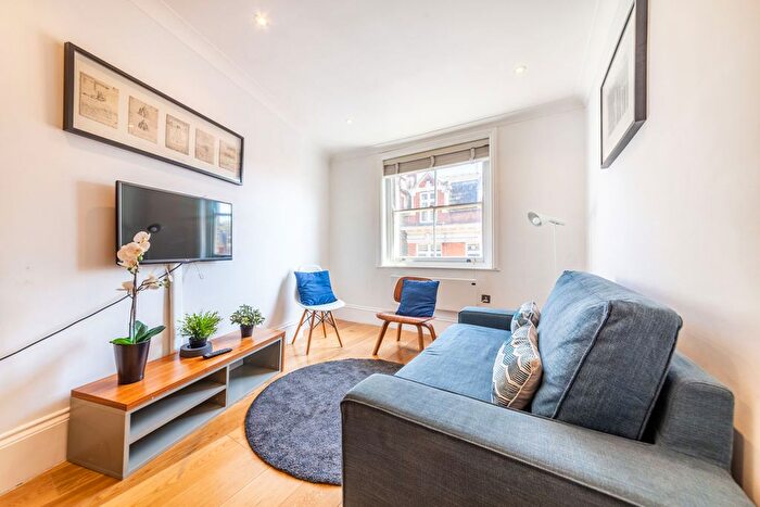 1 Bedroom Flat To Rent In Rupert Street, Soho, W1D
