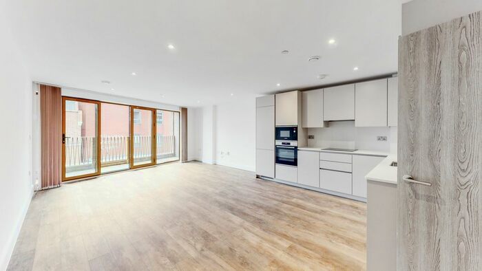 2 Bedroom Flat To Rent In Monarch Apartments, High Road, Willesden, NW10