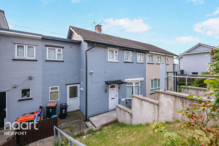 3 Bedroom Semi-Detached House For Sale In Walford Davies Drive, Newport, NP19