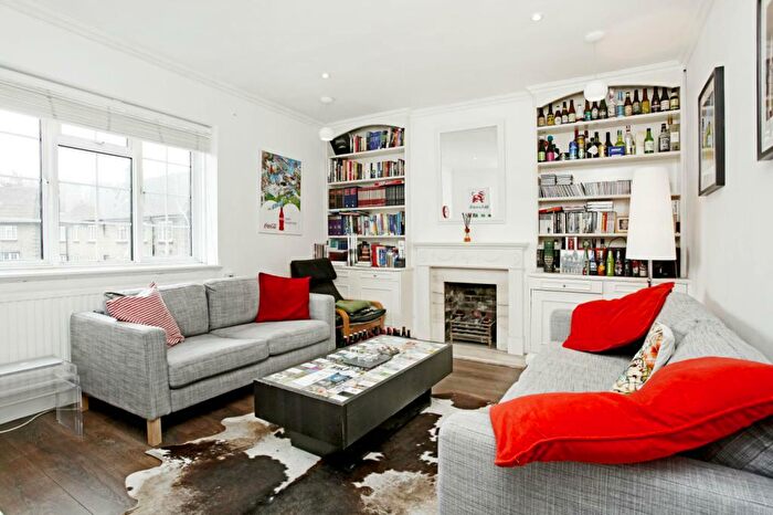 2 Bedroom Apartment To Rent In Claremont Close, London, N1