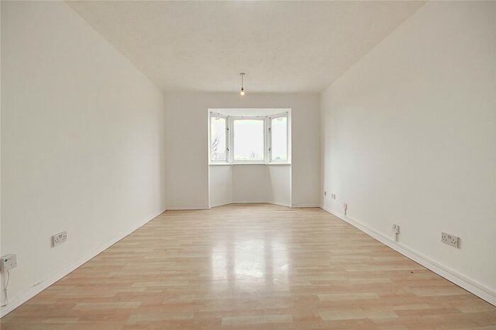 2 Bedroom Flat To Rent In Keats Close, Scotland Green Road, Enfield, EN3