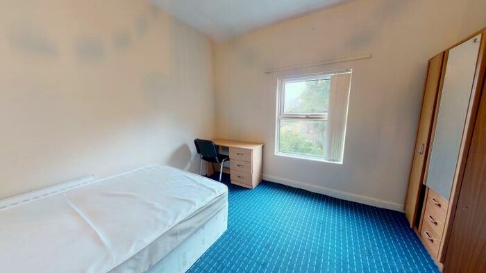 9 Bedroom Terraced House To Rent In Cardigan Road, Headingley, Leeds, LS6