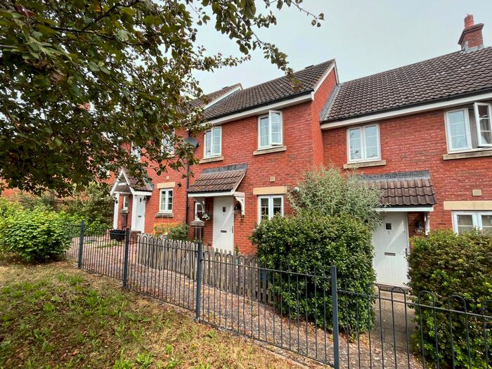 2 Bedroom Terraced House To Rent In De Curcis Close, Bridgwater, TA5