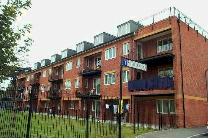 2 Bedroom Flat To Rent In Duett Court, St Giles Close, Heston, TW5