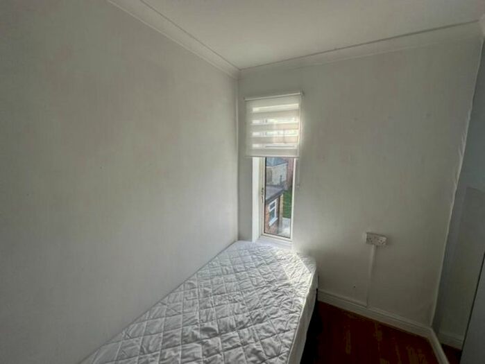 1 Bedroom Property To Rent In Room, Stanley Street, Lincoln, LN5