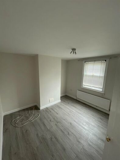 2 Bedroom Terraced House To Rent In Church Cottages New Lane Hill, Tilehurst, Reading, RG30