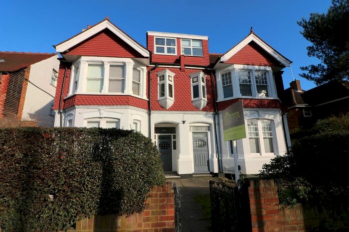 1 Bedroom Flat To Rent In Twyford Avenue, West Acton, London., W3