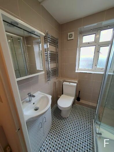 1 Bedroom Flat To Rent In London Road, Mitcham, CR4