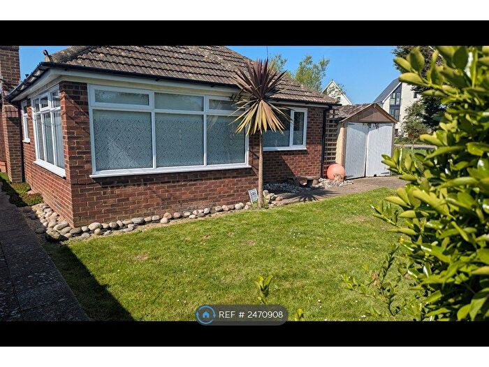 3 Bedroom Bungalow To Rent In Dunstall Lane, St. Marys Bay, Romney Marsh, TN29