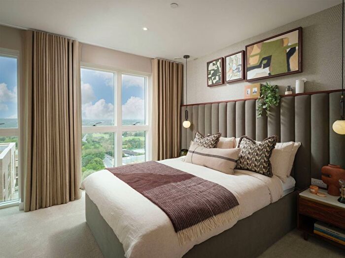 3 Bedroom Flat For Sale In Kidbrooke Village, Kidbrooke, SE3