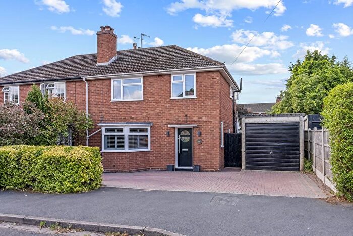 3 Bedroom Semi-Detached House For Sale In Abbey Road, Worcester, WR2
