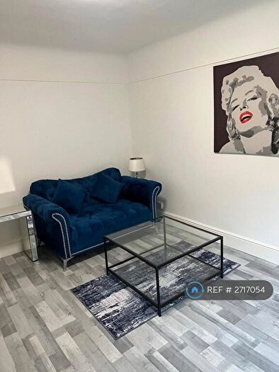 1 Bedroom Flat To Rent In Dorrick Court, Southampton, SO15