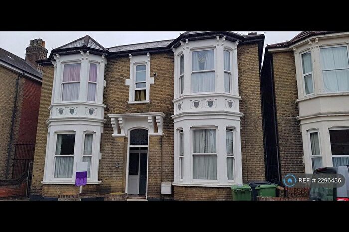 Studio To Rent In St Edwards Road, Southsea, PO5