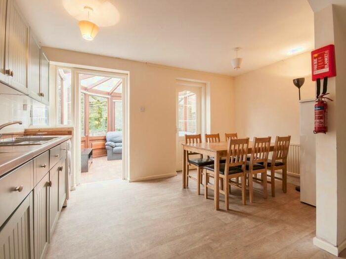 5 Bedroom House To Rent In Lime Walk, Headington, OX3