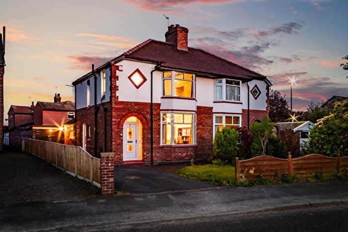 3 Bedroom Semi-Detached House For Sale In Eaton Lane, Davenham, CW9