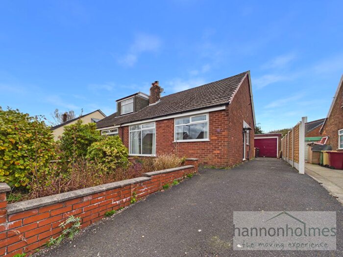 2 Bedroom Semi Detached Bungalow For Sale In Sandown Crescent, Little Lever, Bolton, BL3