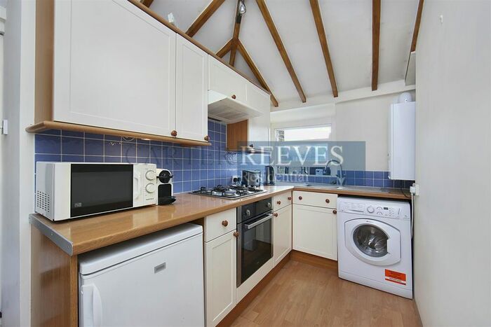 2 Bedroom Terraced House To Rent In Grays Inn Road, Kings Cross, London, WC1X