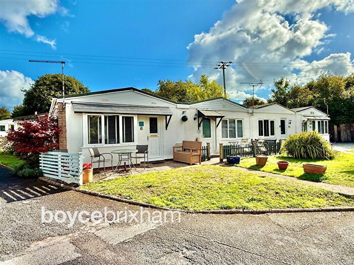 2 Bedroom Bungalow For Sale In Greenway Road, Galmpton, Brixham, TQ5
