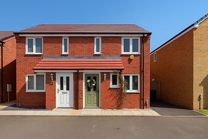 2 Bedroom Semi-Detached House For Sale In Dakota Drive, Grove, Wantage, OX12
