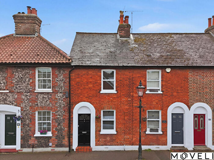 2 Bedroom Terraced House For Sale In High Street, Farnborough, BR6