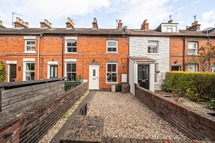 2 Bedroom Terraced House For Sale In Newbury, Berkshire, RG14