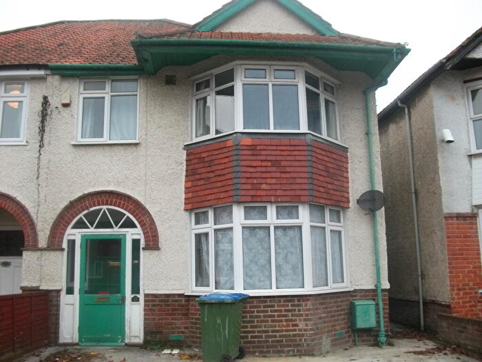 6 Bedroom House To Rent In Shaftesbury Avenue, Highfield, Southampton, SO17