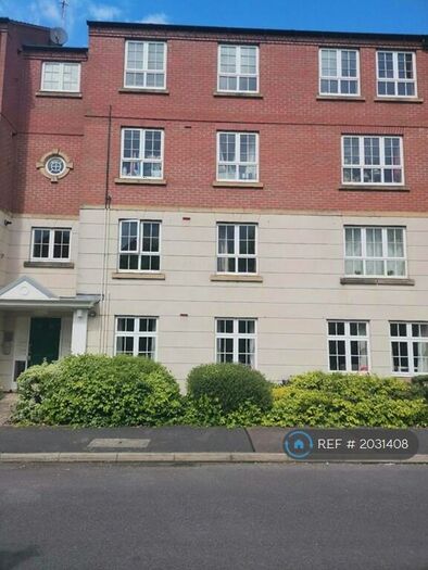 3 Bedroom Flat To Rent In Whitcliffe Gardens, West Bridgford, Nottingham, NG2