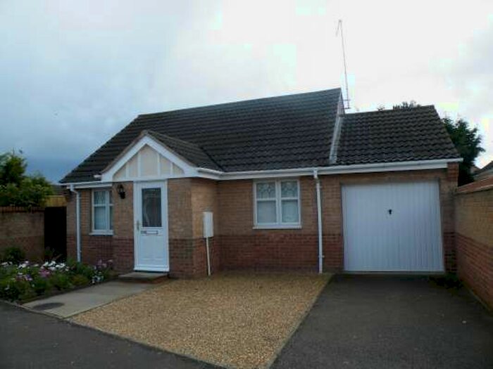 1 Bedroom Detached Bungalow To Rent In Meadenvale, Peterborough, PE1